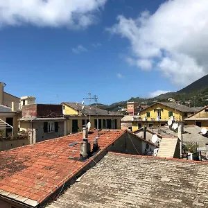 https://via-garibaldi-centro-storico.hotelitalianriviera.com